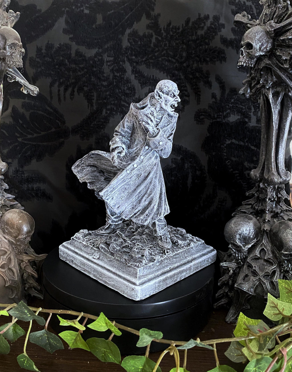 Dracula: Nosferatu Statue,Resin Sculpture | Legendary Vampire Figurine | Victorian Gothic Undead Creature| Dark Art Gift Spooky Home Decor