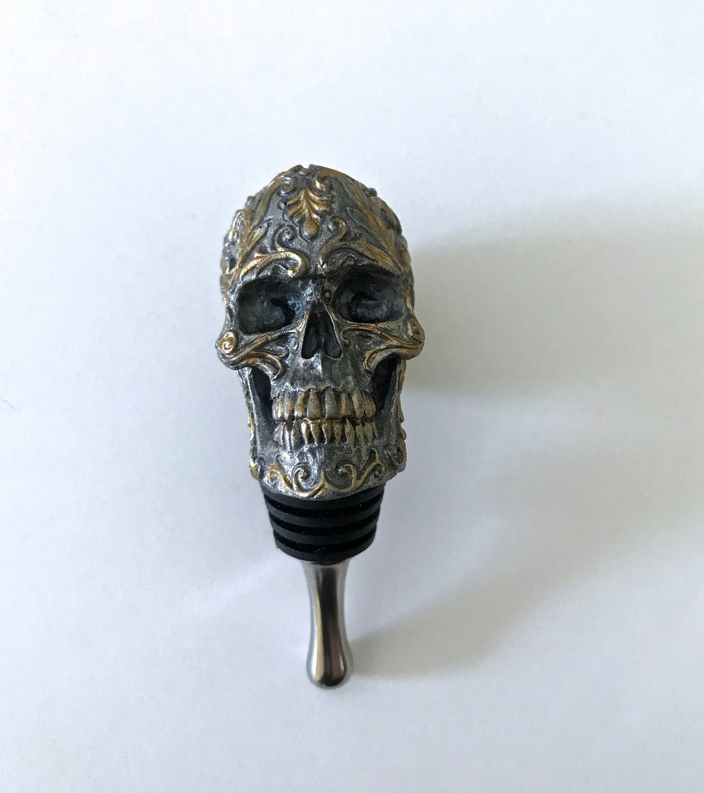 Ornate Skull Winestopper