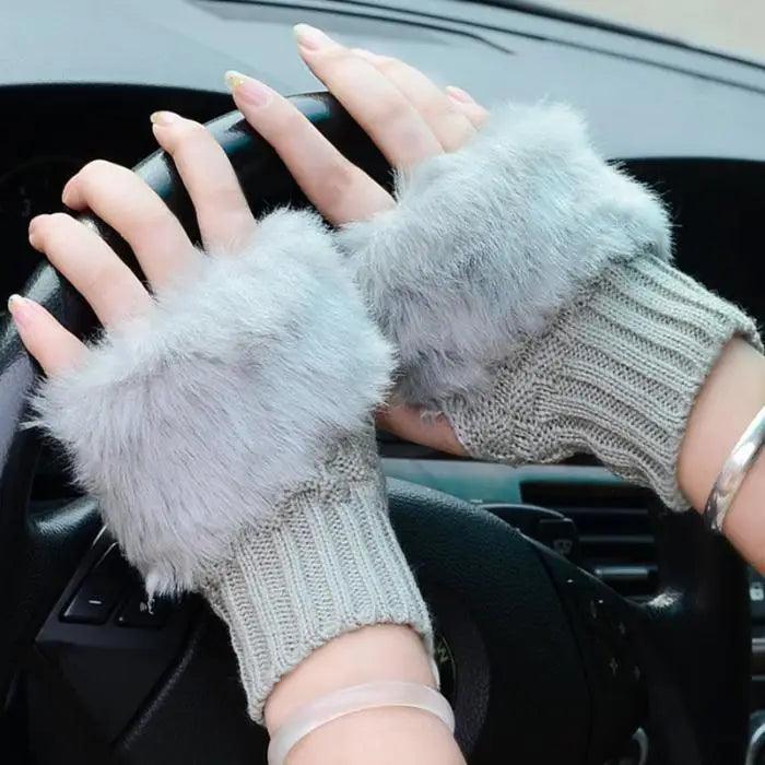 Fashion Fingerless Warm Wool Knitted Classic Fur Half One Size Finger Gloves For Women Cute Soft And Comfortable Trendy Fashion Stretchy Gloves For Women