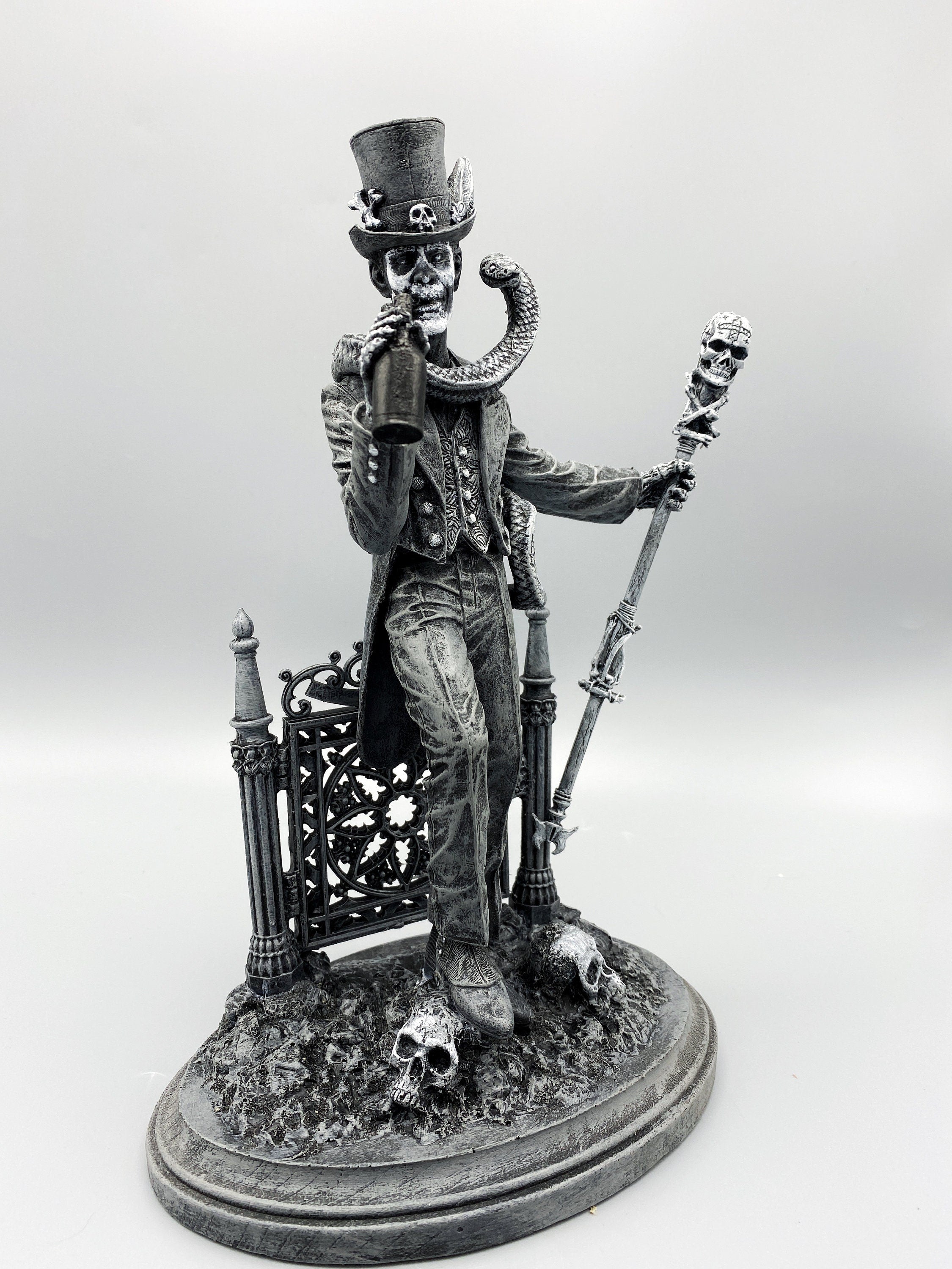 Baron Samedi, Voodoo Loa of Death Statue, Hand Painted Resin Sculpture | Legendary Voodoo Figurine | Gothic Altar Statue for Witchy Decor