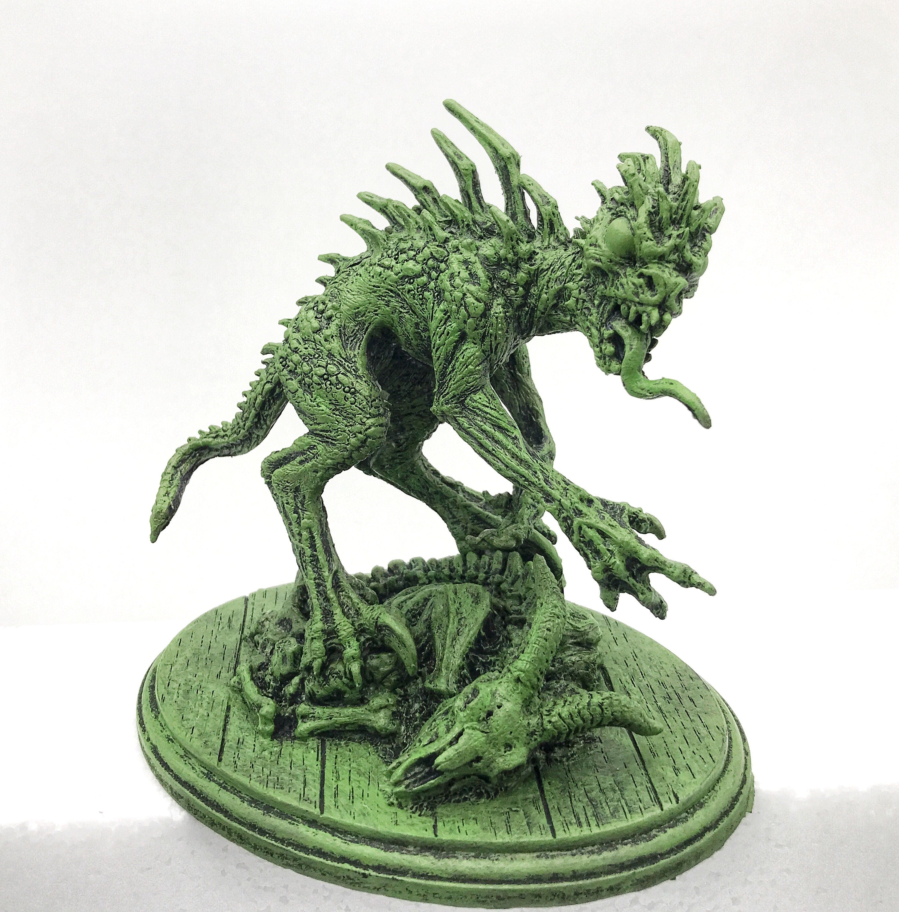Chupacabra Statue, Hand Painted Resin Sculpture |Cryptozoology Creature Figurine |Urban Legend Chupacabra Monster Figurine, Horror Art Decor