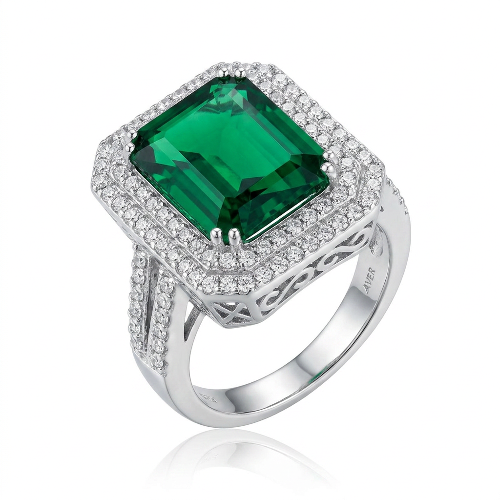 Avera Emerald Classic Cocktail Ring in Radiant Green