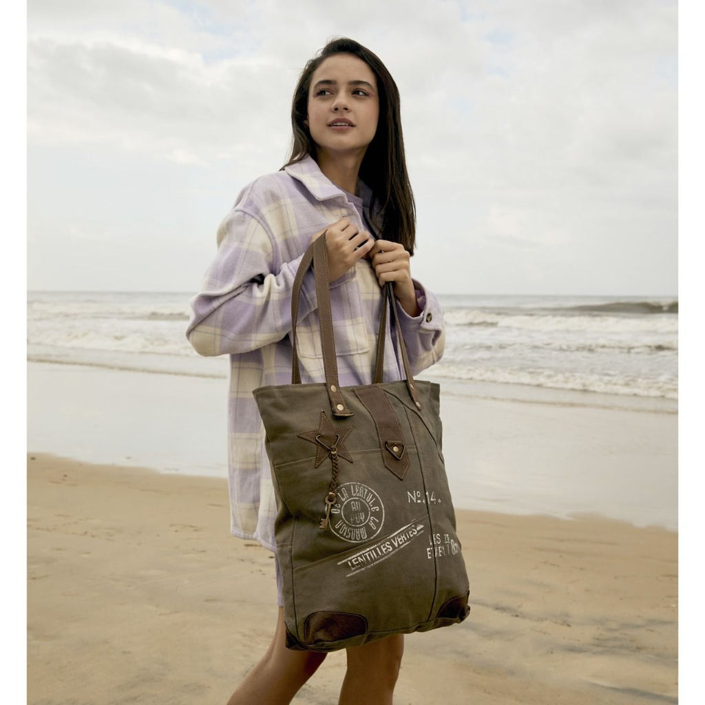 Time'S Wheel Tote Bag