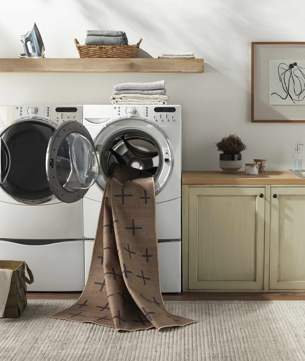 Haimi Black Washable Jutely Rug - Clearance